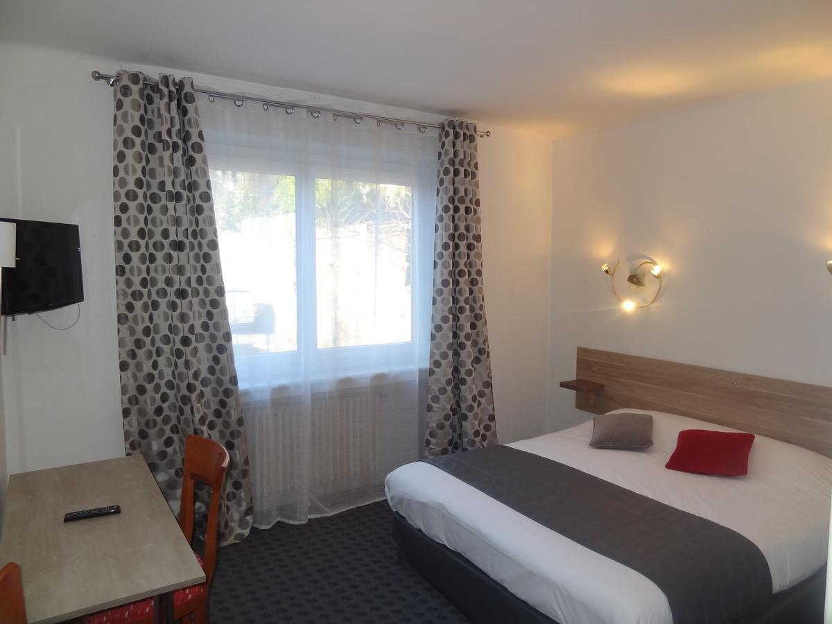 Les Ambassadeurs Hotell Saint-Chamond Eksteriør bilde