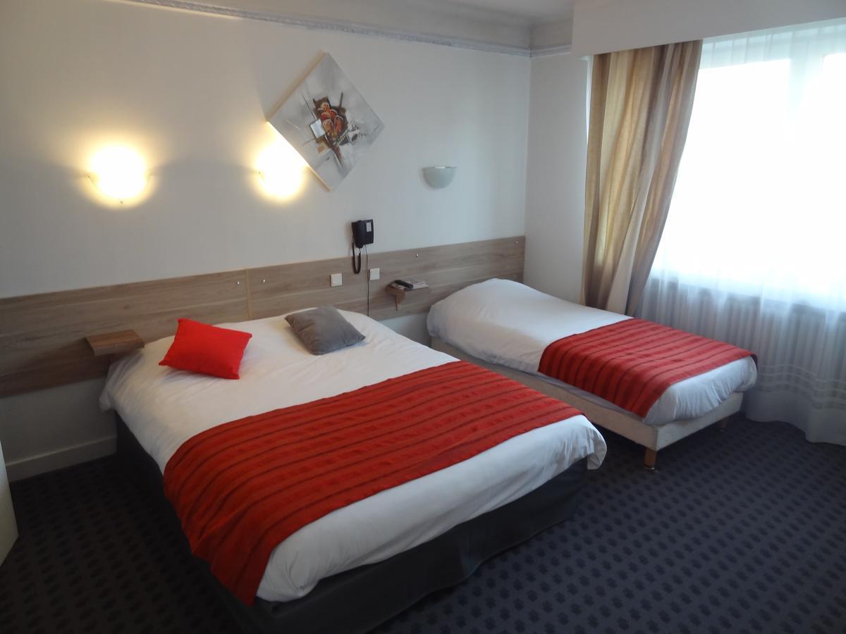 Les Ambassadeurs Hotell Saint-Chamond Eksteriør bilde